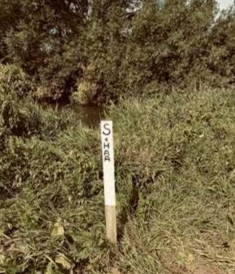 Members will be aware that Wood Lane is closed when there are matches taking place on the opposite bank at Upper Colber.   A marker post has been installed at the top limit of the match stretch on the Wood Lane bank.